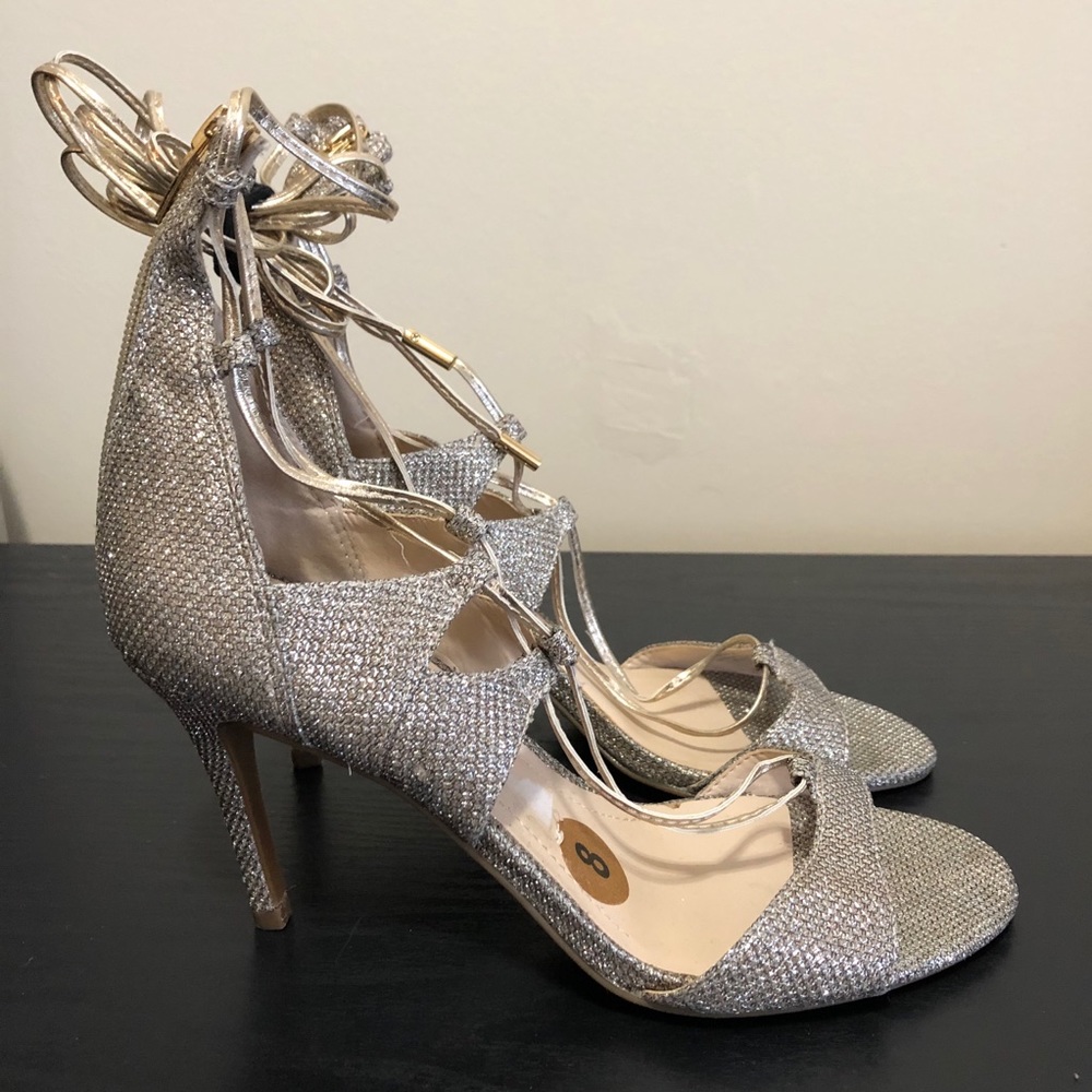 👠Marc Fisher Benete 2 Lace Up Pumps👠
